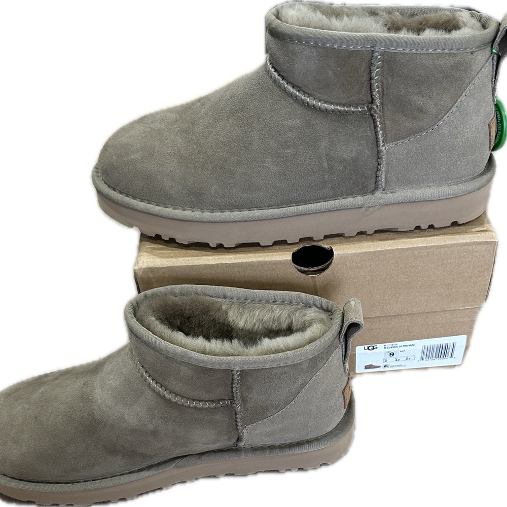 Ugg Ultra Mini Boots in Antelope Size 9